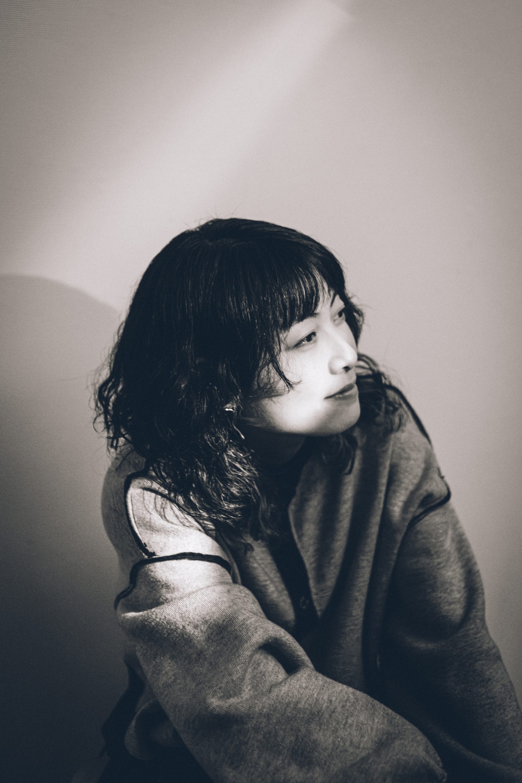 川島彩水：音楽を感じ、写真で語る - TOKOBA